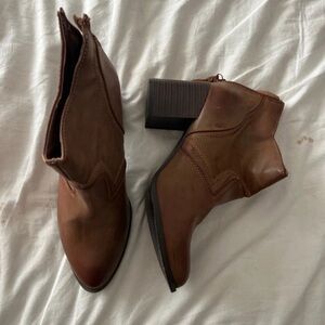 CL by Laundry Brown Heeled Boots